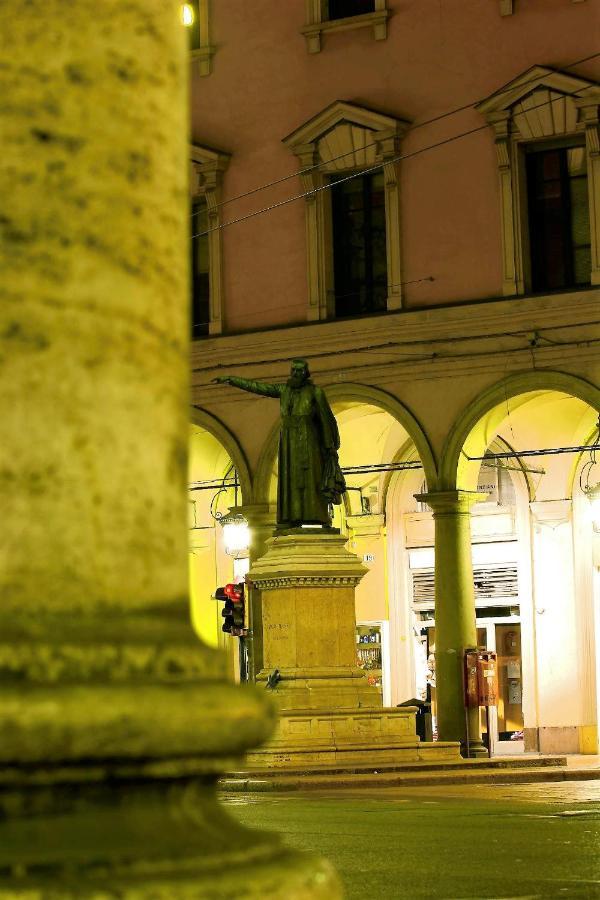Galleria Del Toro Apartments Bologna Exterior photo